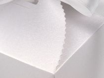 Textillux.sk - produkt Papierová krabička 8,5x12,5x12,5 cm so stuhou