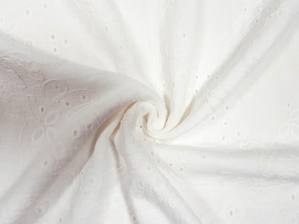 Textillux.sk - produkt Mušelín vyšívané retro kvety 130 cm